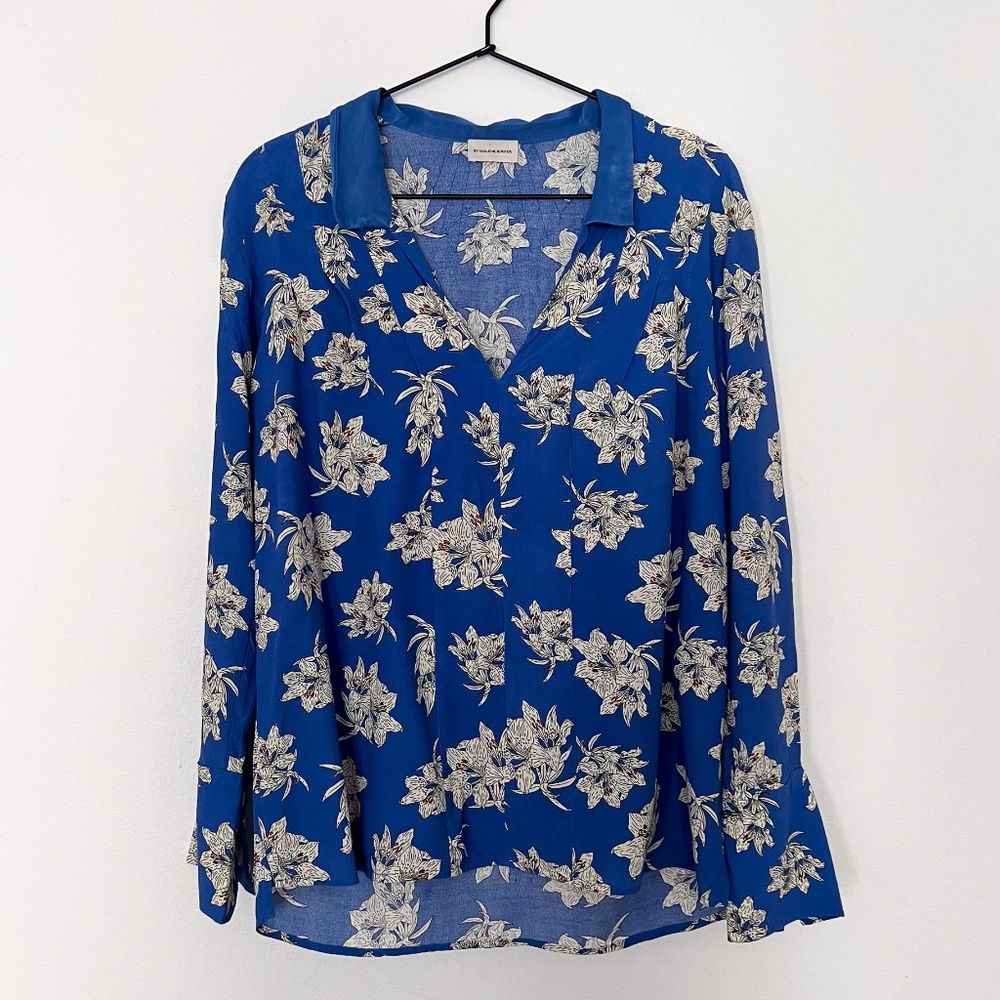 By Malene Birger blue floral v neck long sleeve blouse small pre-owned